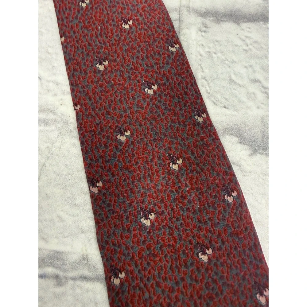 Valentino Garavani Silk Tie Mens Red Grey Vintage Print Made in Italy Designer